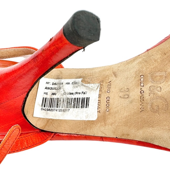 [relisted] Dolce & Gabbana Red Crocodile Effect Embossed Leather Heeled Sandals - Picture 8 of 9